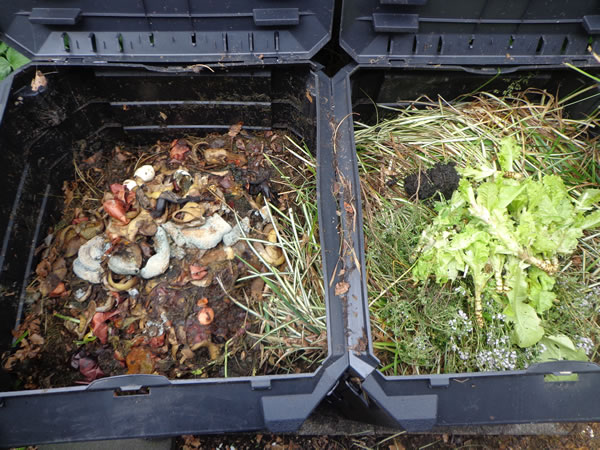 Gevulde compostbak