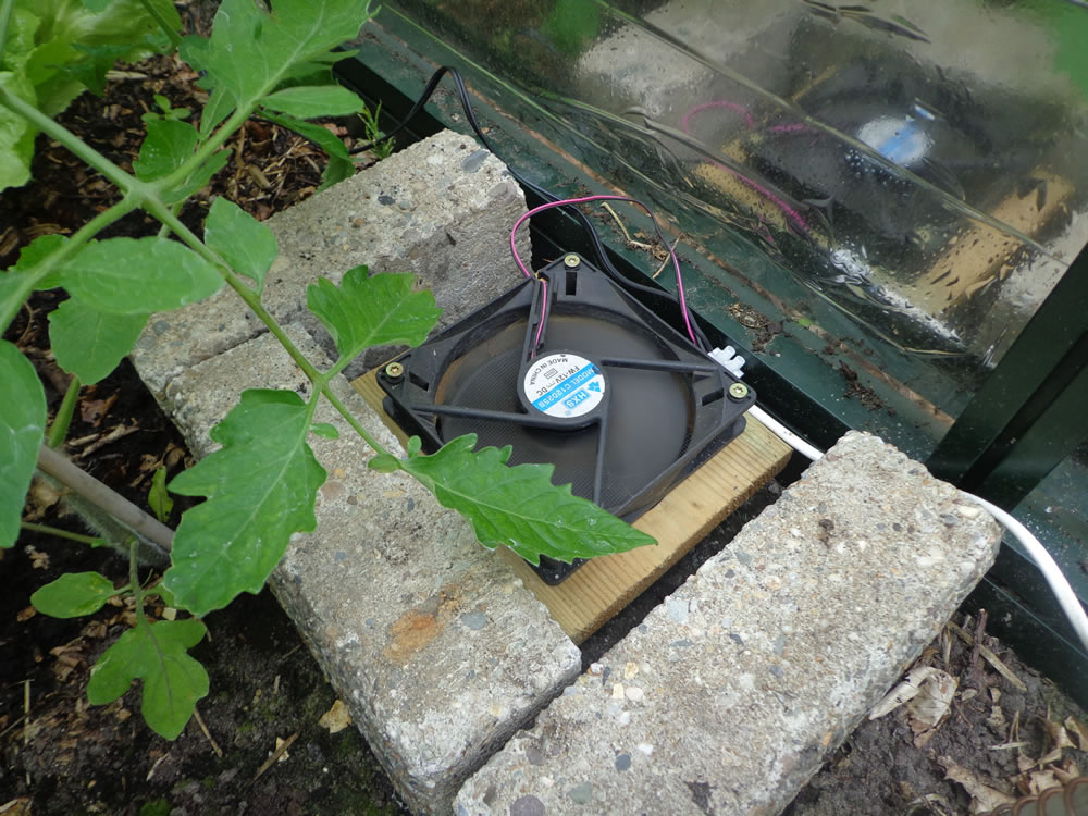 Computer ventilator op 12V